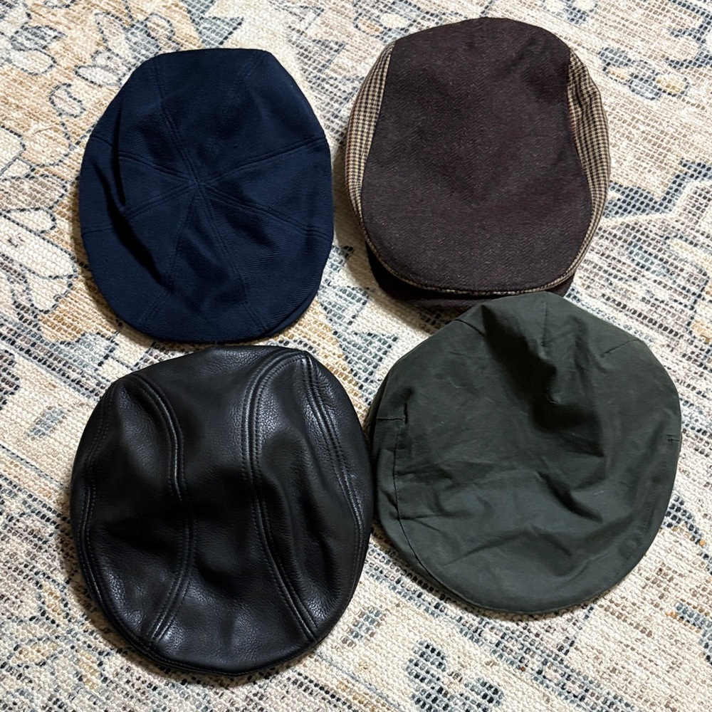 Lot of 4 Flat caps.